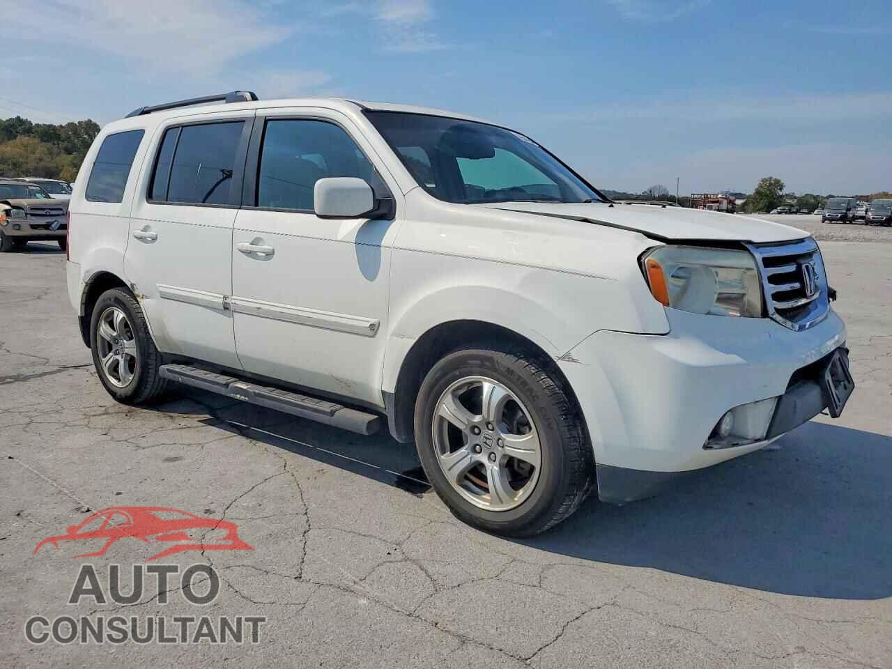 HONDA PILOT 2013 - 5FNYF4H51DB047330