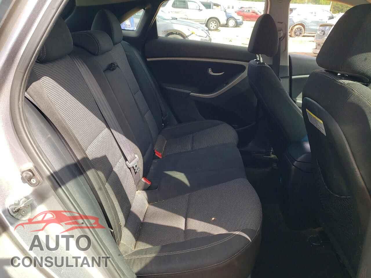 HYUNDAI ELANTRA 2013 - KMHD35LE2DU077007