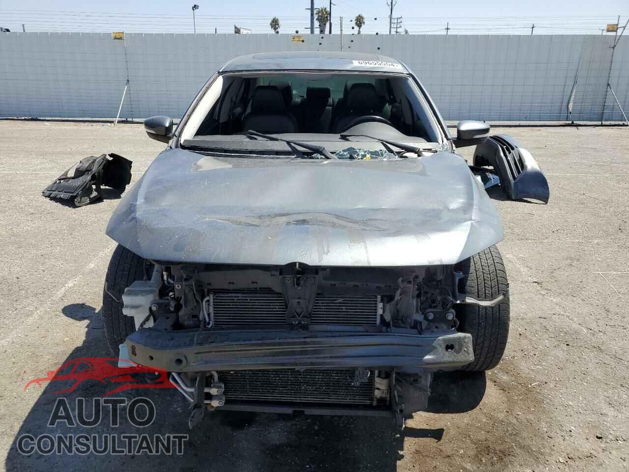 VOLKSWAGEN JETTA 2017 - 3VWDB7AJ9HM313761