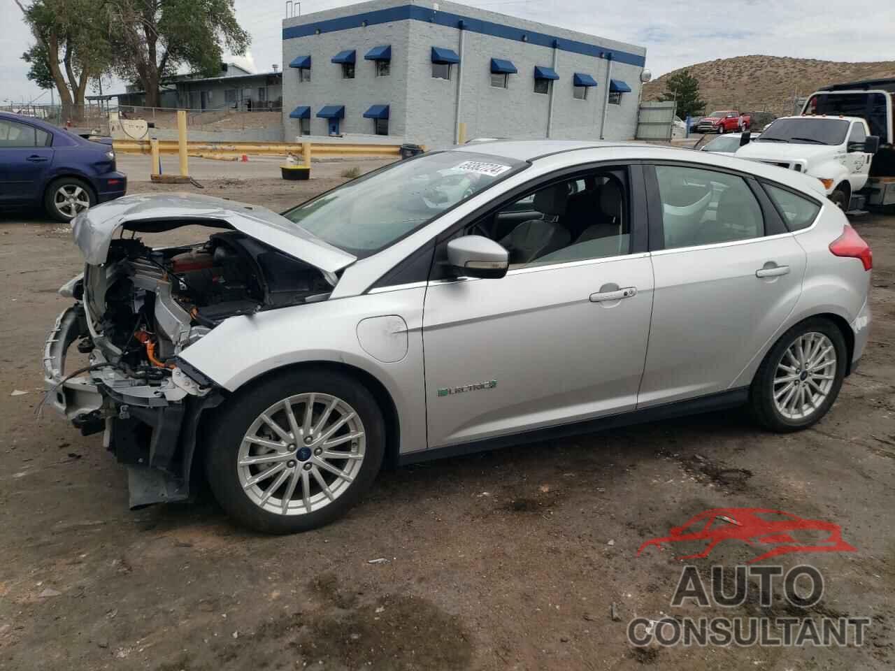 FORD FOCUS 2017 - 1FADP3R47HL246001