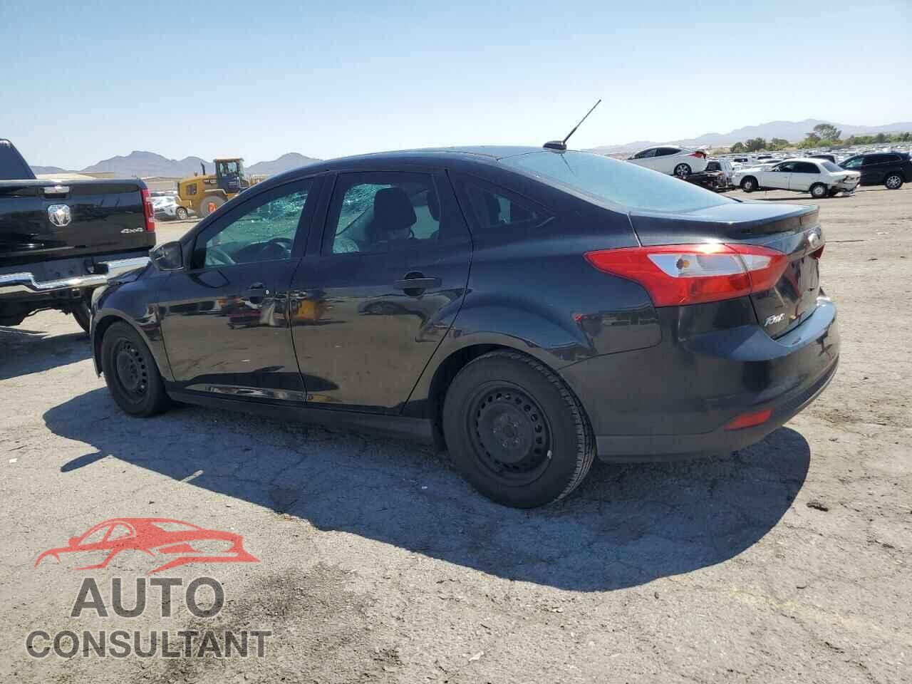 FORD FOCUS 2012 - 1FAHP3E22CL155247