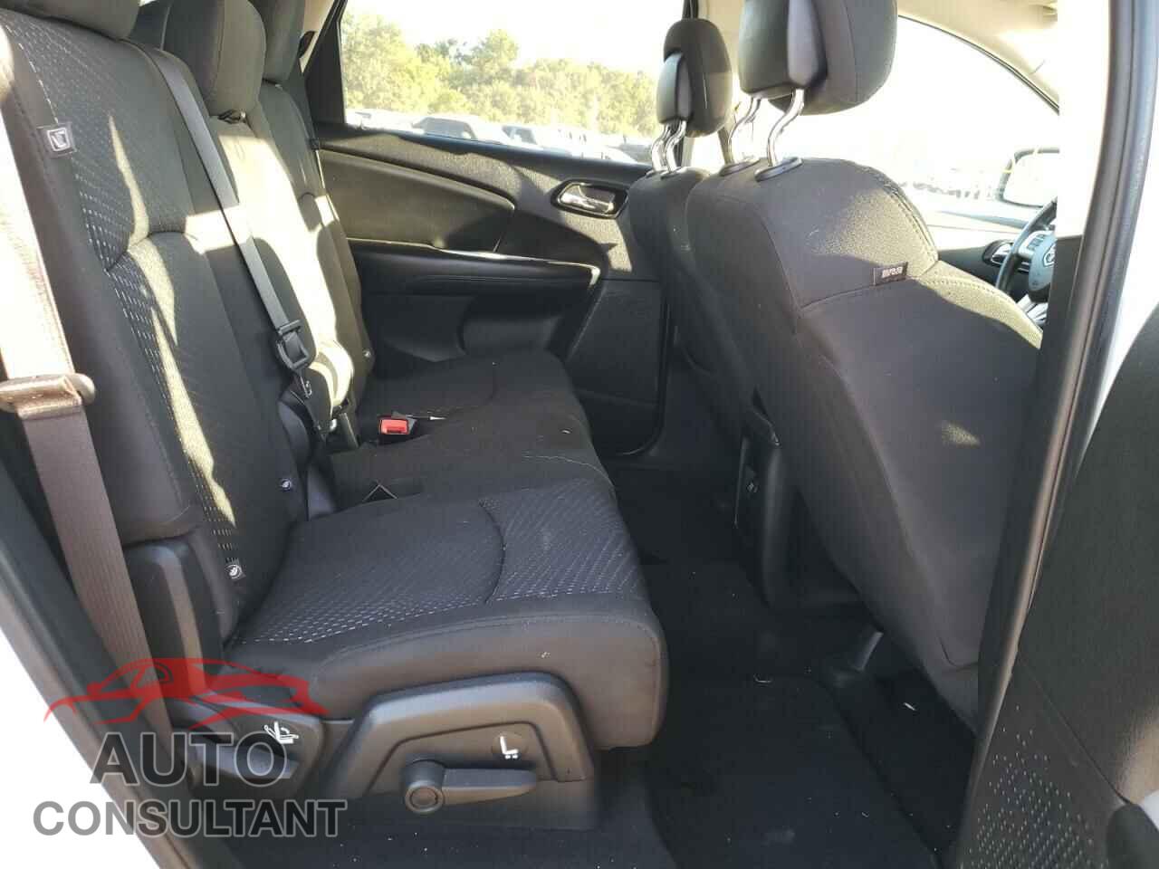 DODGE JOURNEY 2017 - 3C4PDCBB1HT552768