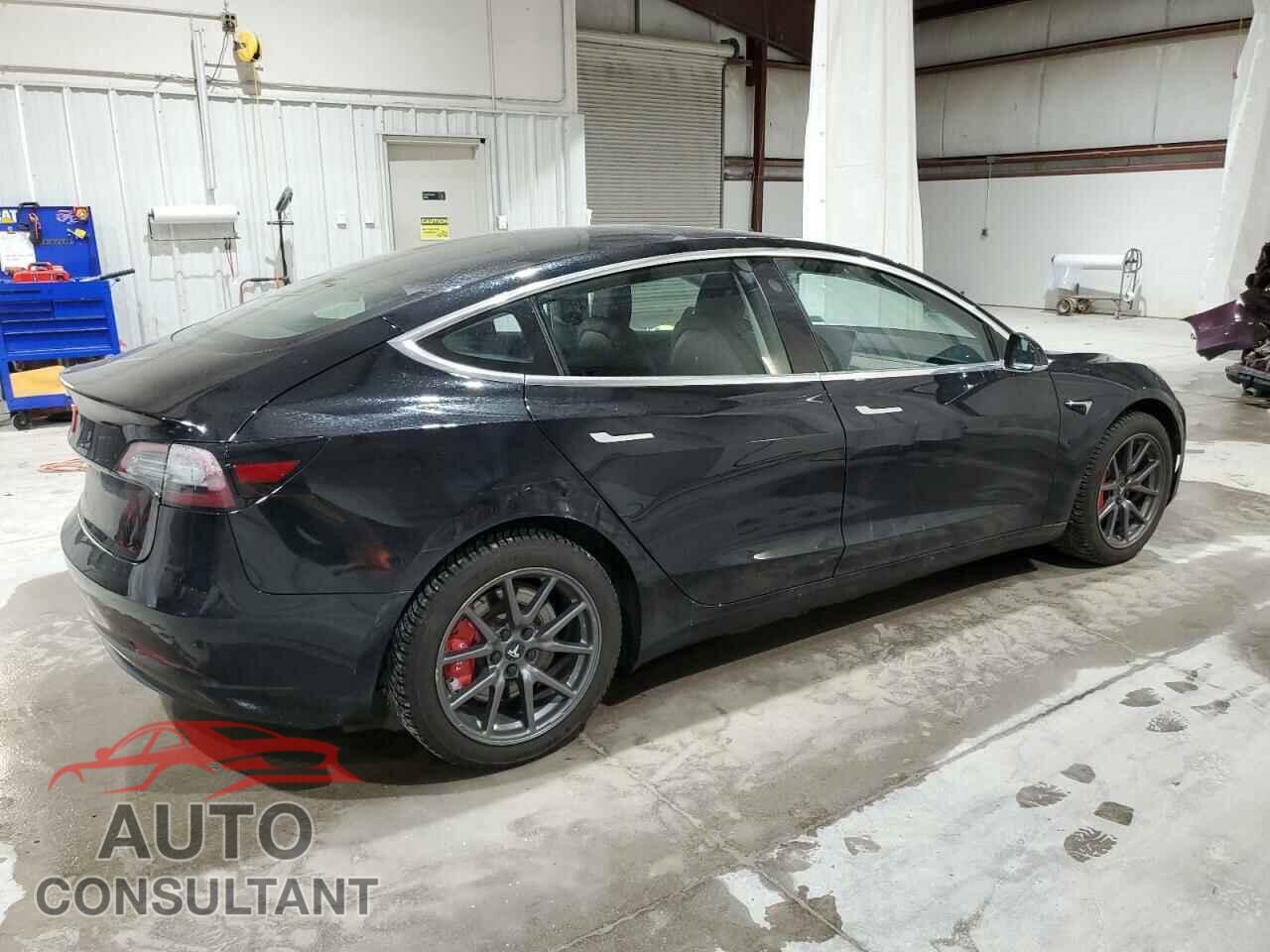 TESLA MODEL 3 2018 - 5YJ3E1EA7JF123397