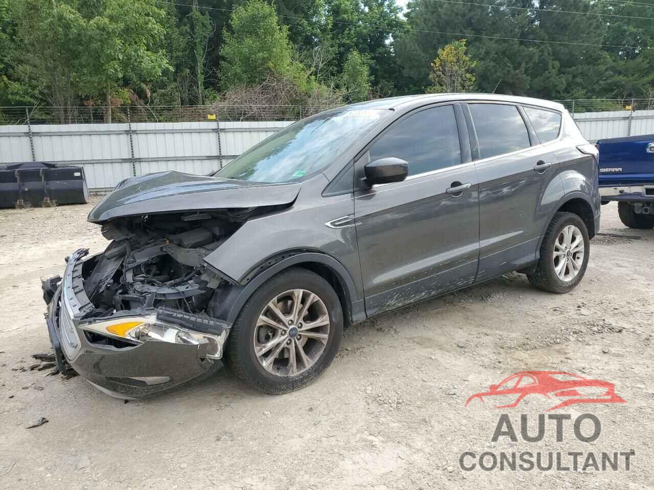 FORD ESCAPE 2017 - 1FMCU9G95HUE28723