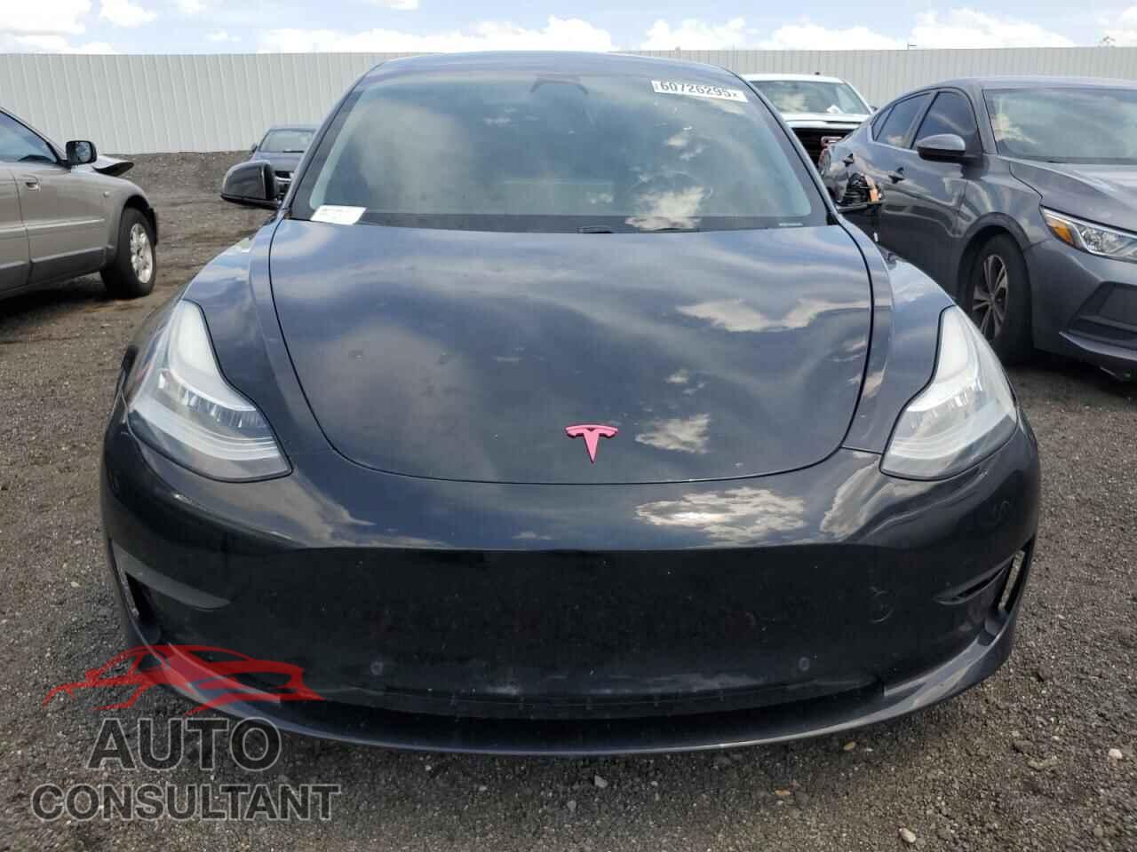 TESLA MODEL 3 2019 - 5YJ3E1EA6KF306775