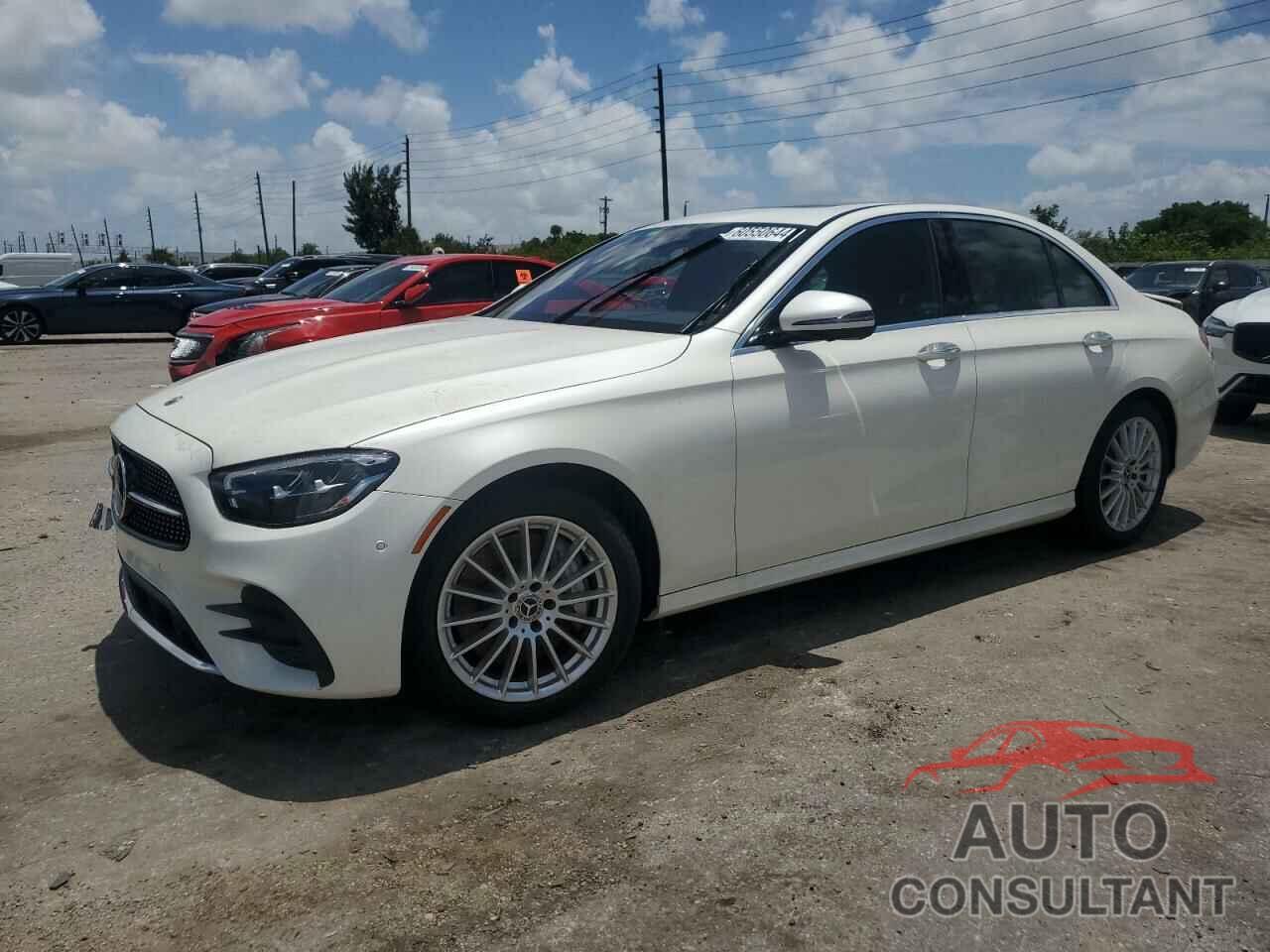 MERCEDES-BENZ E-CLASS 2022 - W1KZF5KB0NB084498
