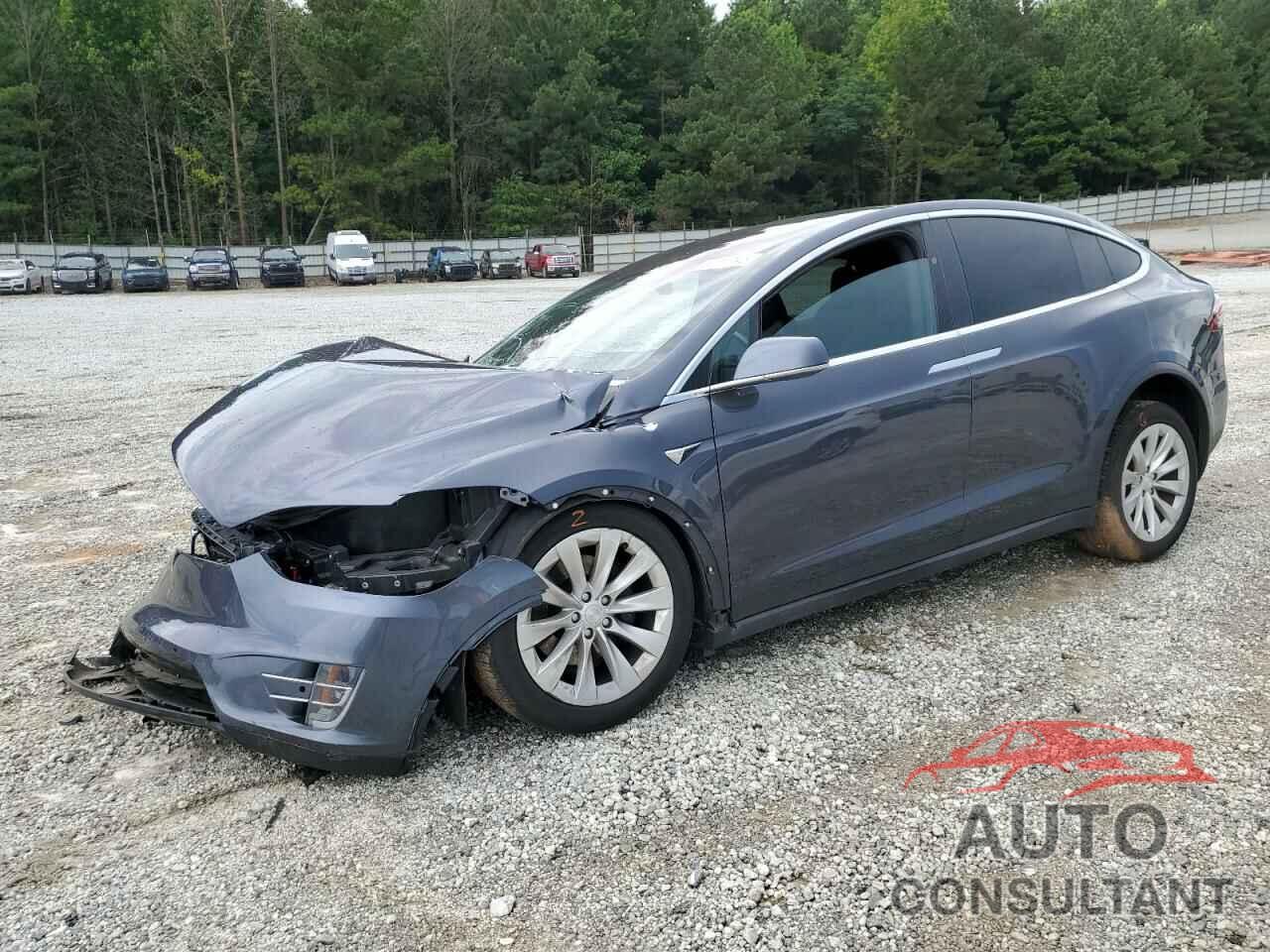 TESLA MODEL X 2020 - 5YJXCBE27LF303715