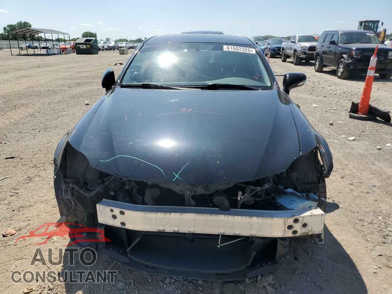 LEXUS IS 2010 - JTHCF5C26A5038325