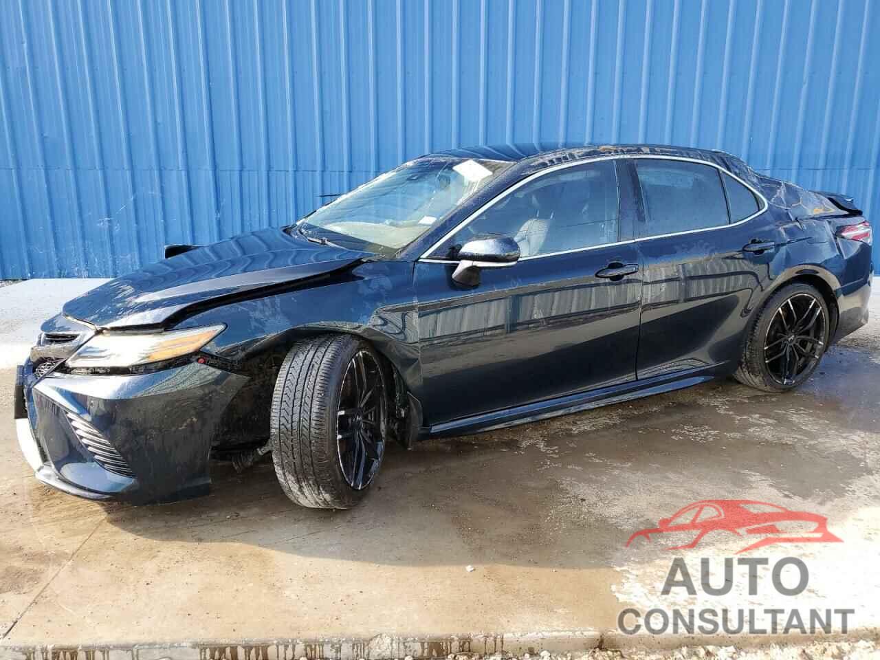 TOYOTA CAMRY 2018 - 4T1B61HK8JU639851