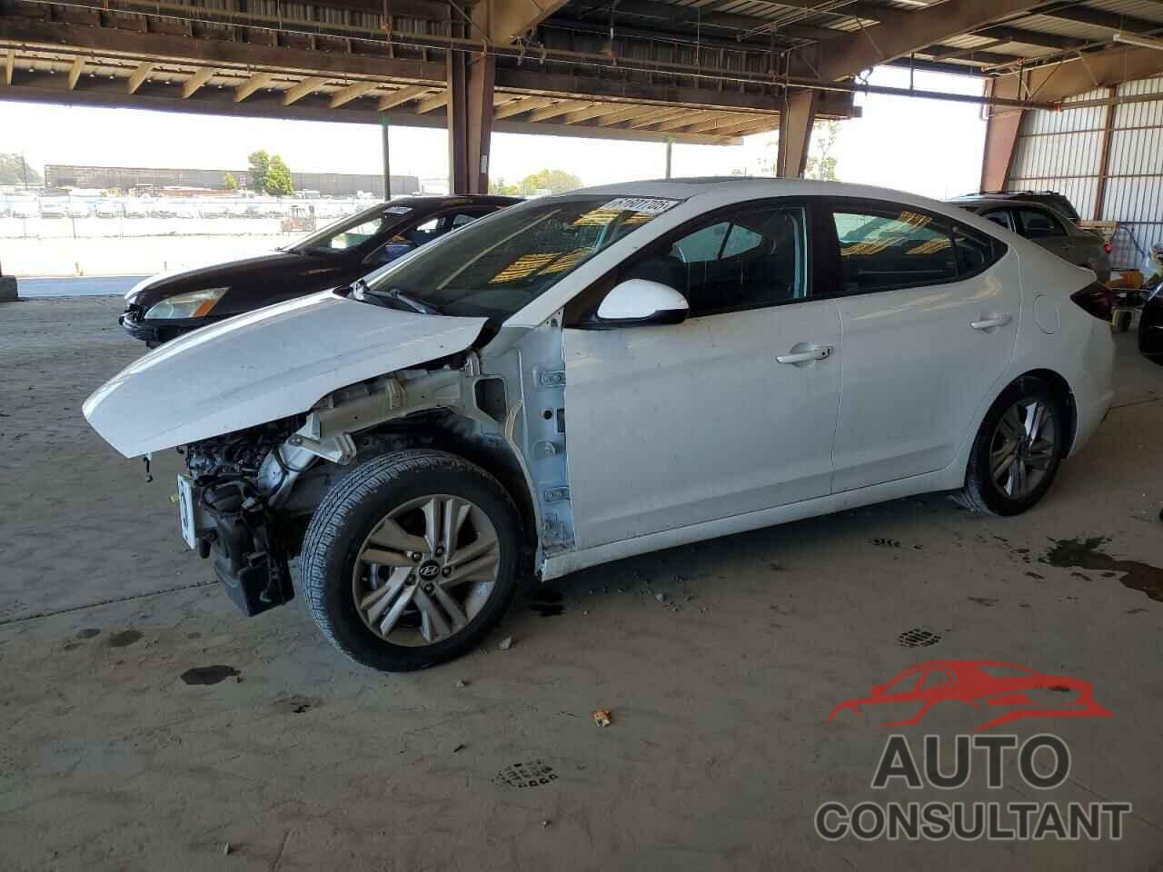 HYUNDAI ELANTRA 2019 - 5NPD84LF7KH476317