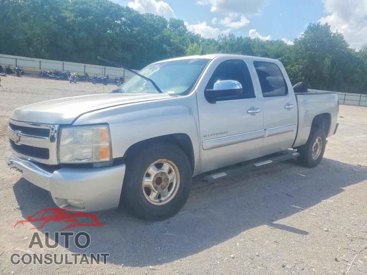 CHEVROLET SILVERADO 2011 - 3GCPCSE04BG166319