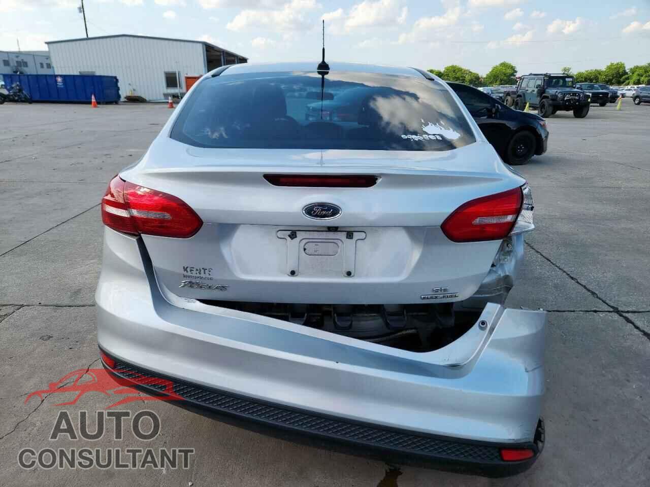 FORD FOCUS 2016 - 1FADP3F26GL305802