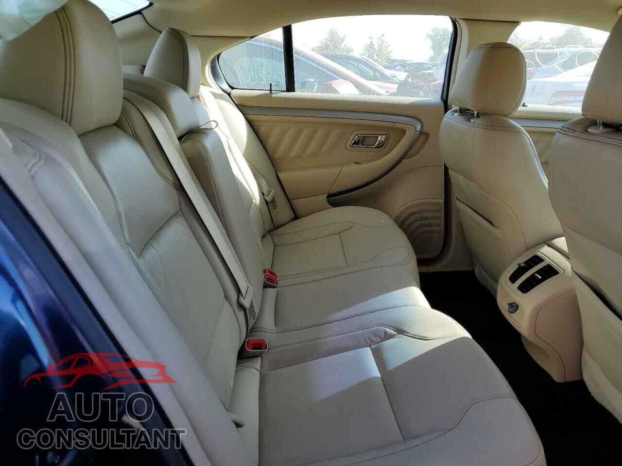 FORD TAURUS 2017 - 1FAHP2E83HG117136
