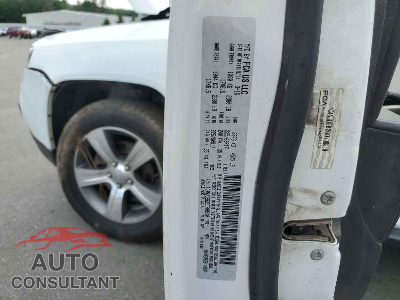 JEEP COMPASS 2016 - 1C4NJDEB2GD708810