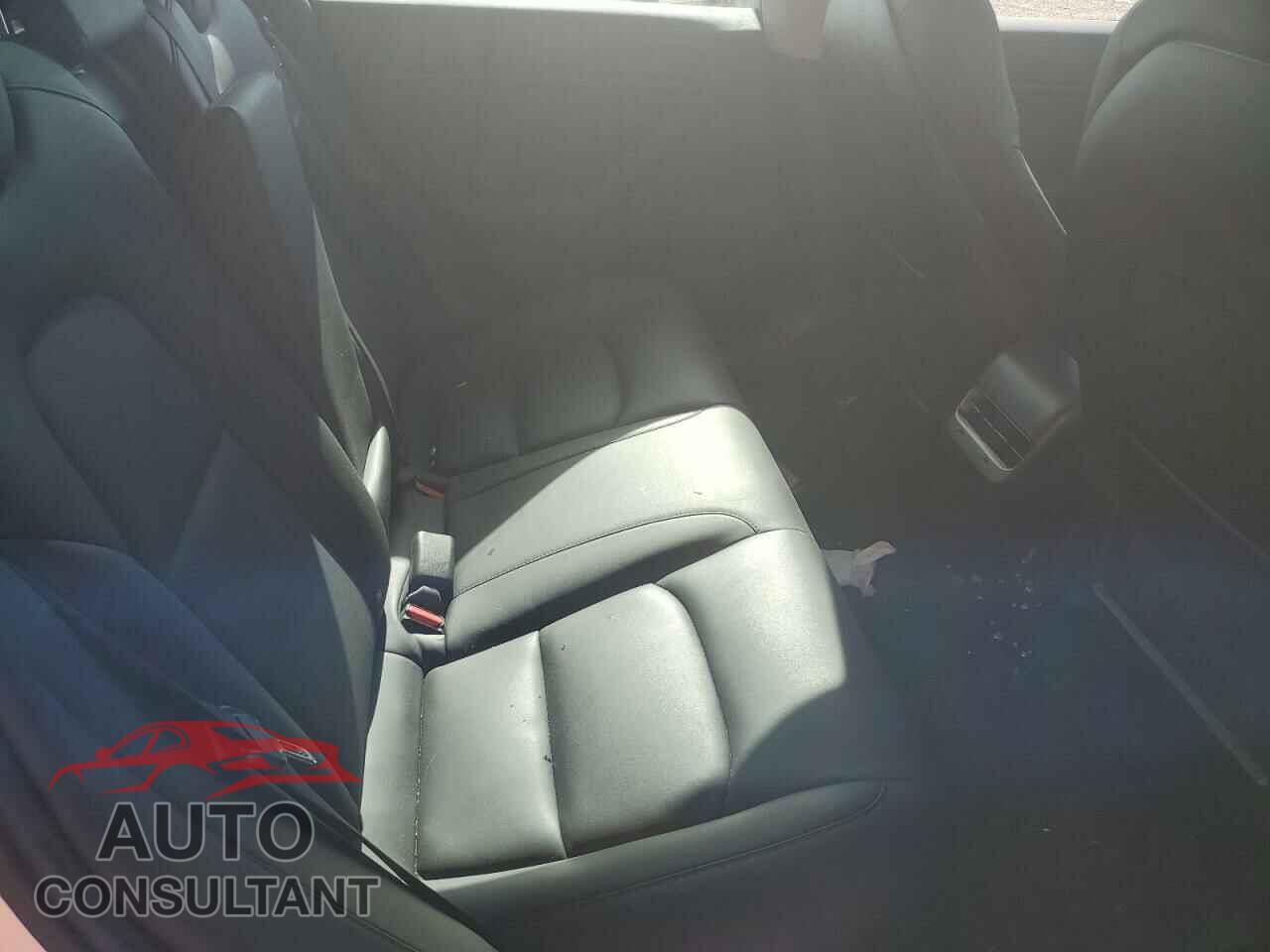 TESLA MODEL 3 2018 - 5YJ3E1EB0JF088954