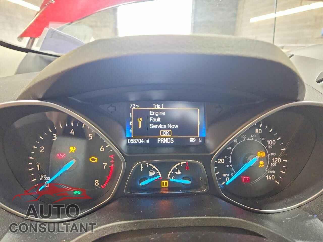 FORD ESCAPE 2017 - 1FMCU9J91HUB75960