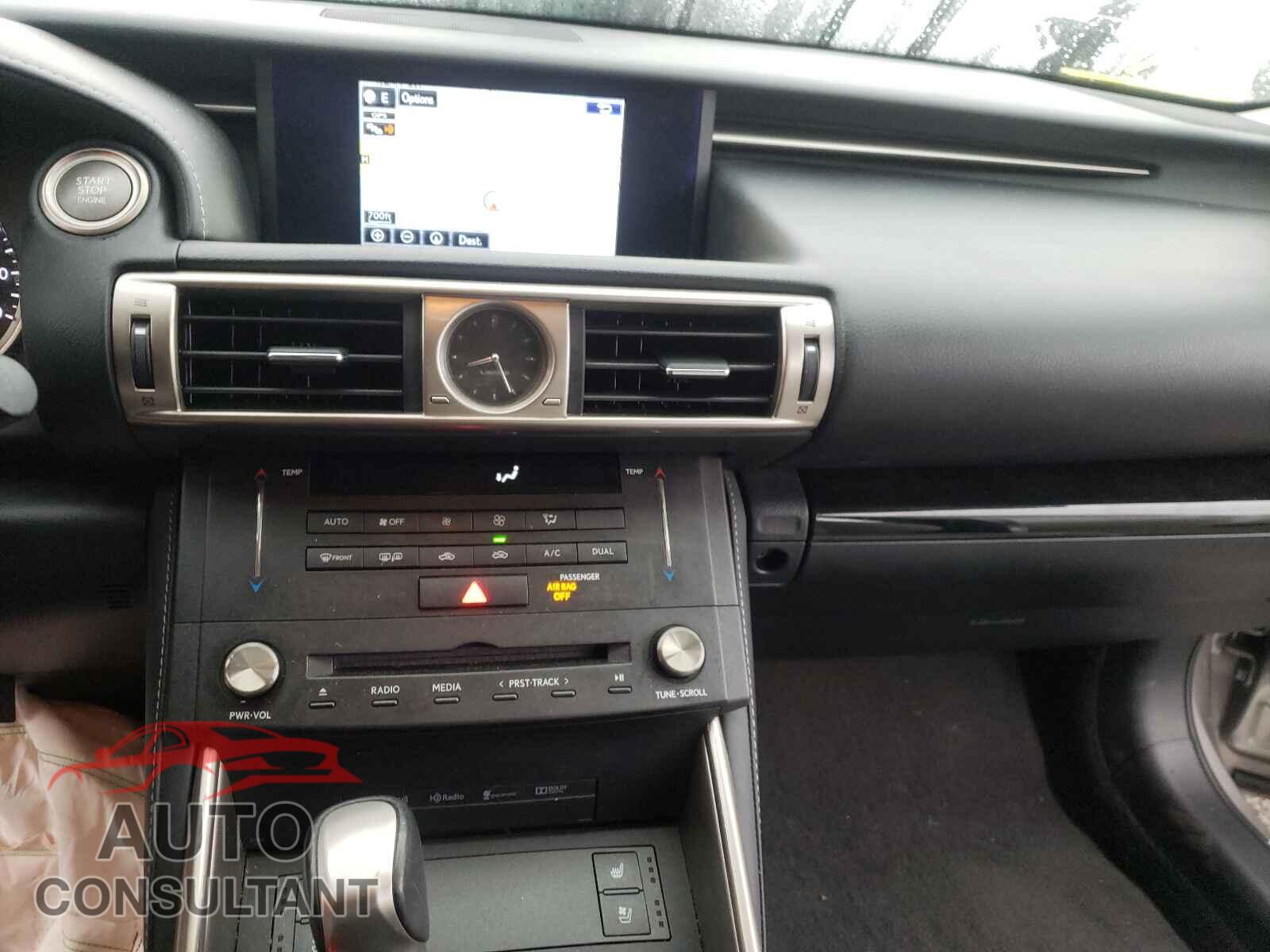 LEXUS IS 2016 - JTHBA1D20G5029193