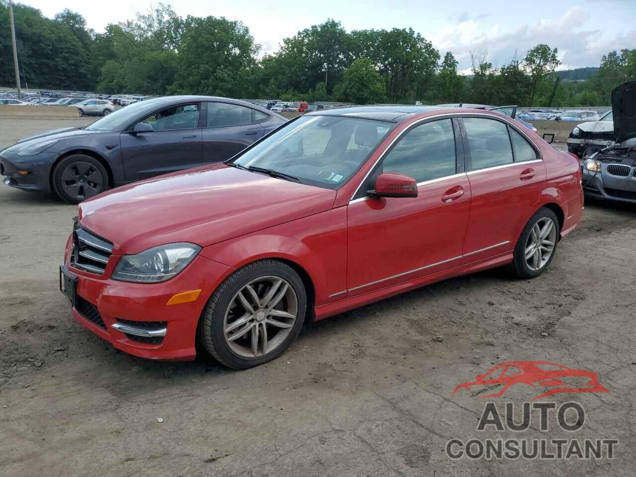 MERCEDES-BENZ C-CLASS 2014 - WDDGF8AB8ER305637