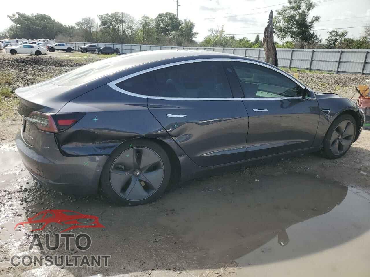 TESLA MODEL 3 2019 - 5YJ3E1EBXKF517633