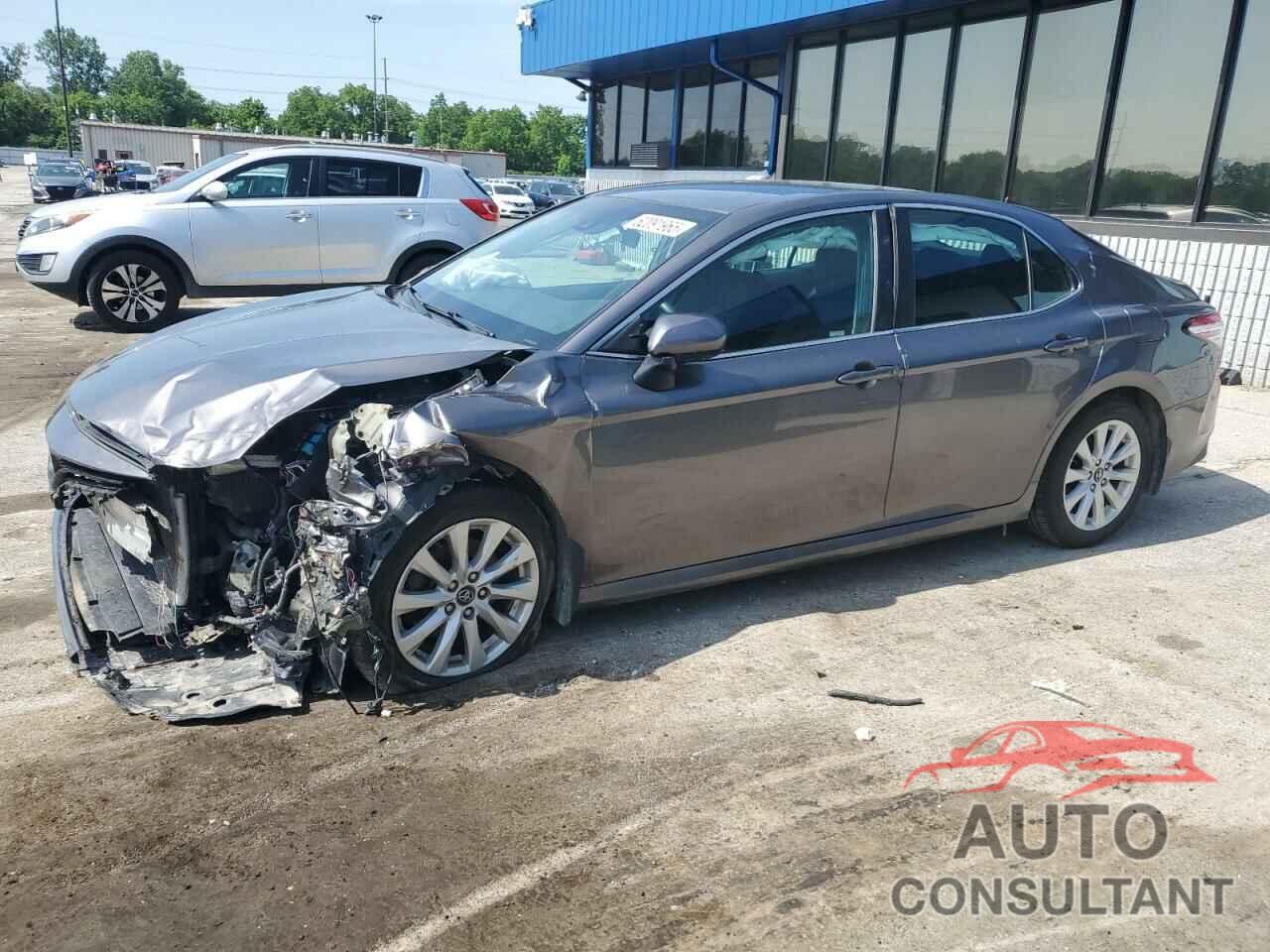 TOYOTA CAMRY 2018 - 4T1B11HK9JU615072