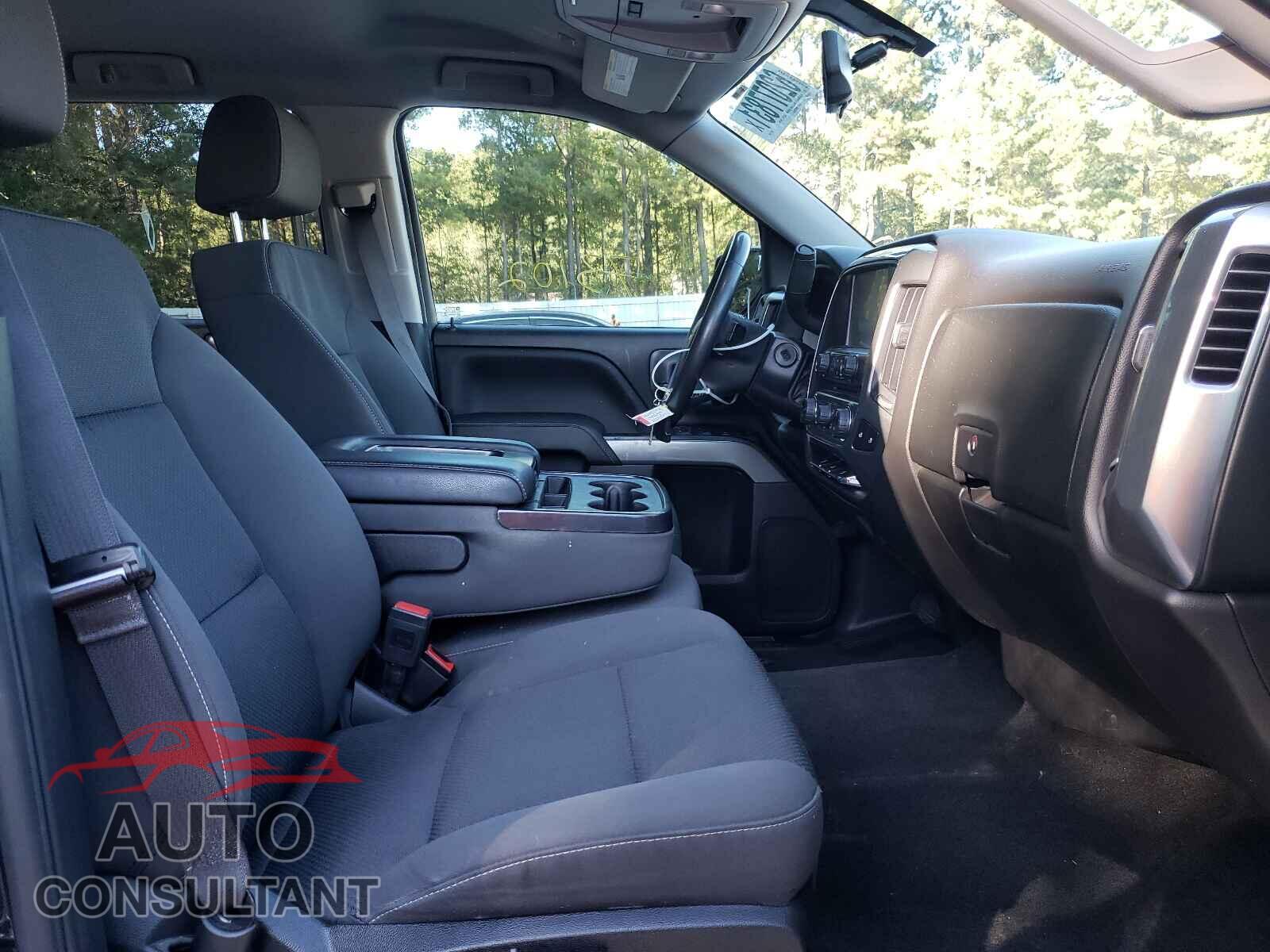 CHEVROLET SILVERADO 2017 - 3GCUKREC8HG514009