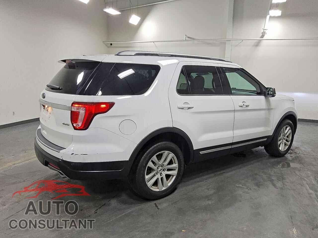 FORD EXPLORER 2018 - 1FM5K8D88JGA05434