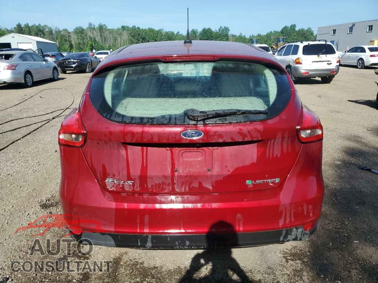 FORD FOCUS 2017 - 1FADP3R43HL293073
