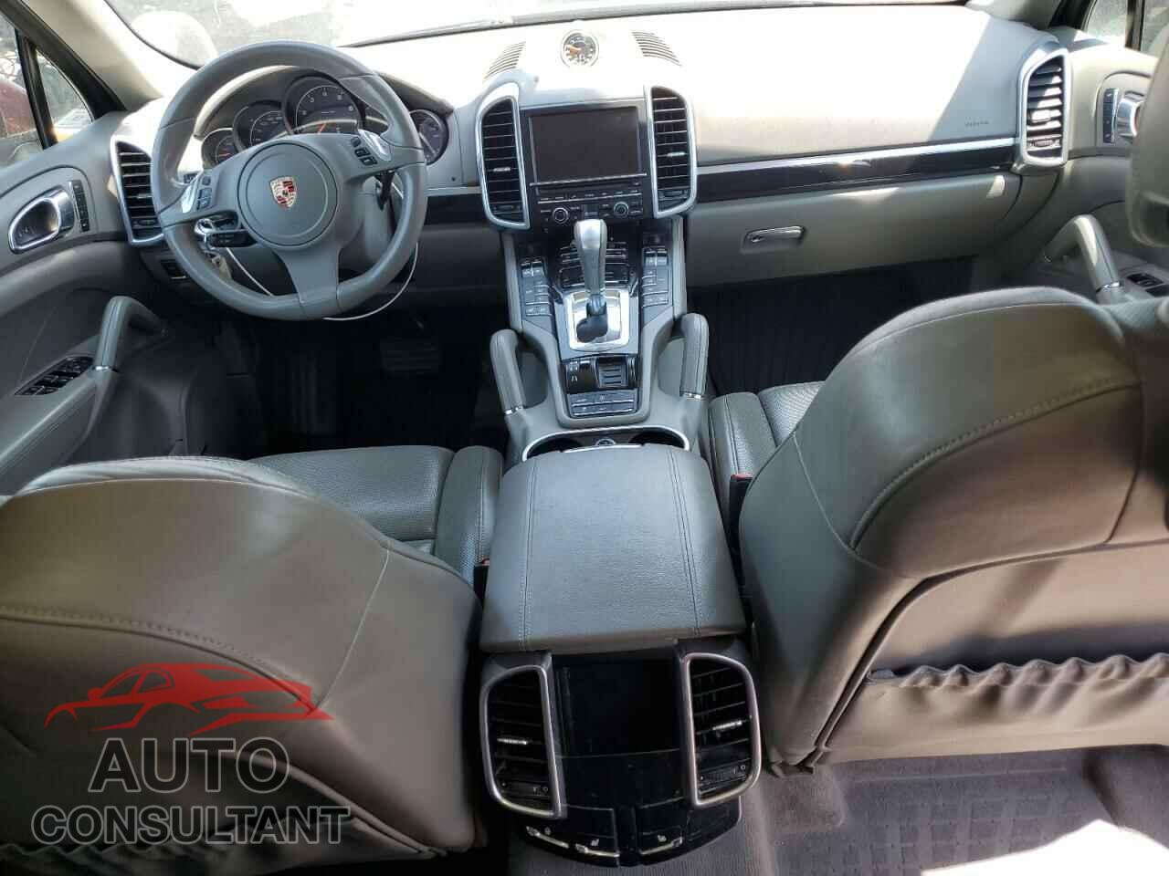 PORSCHE CAYENNE 2012 - WP1AA2A2XCLA10999