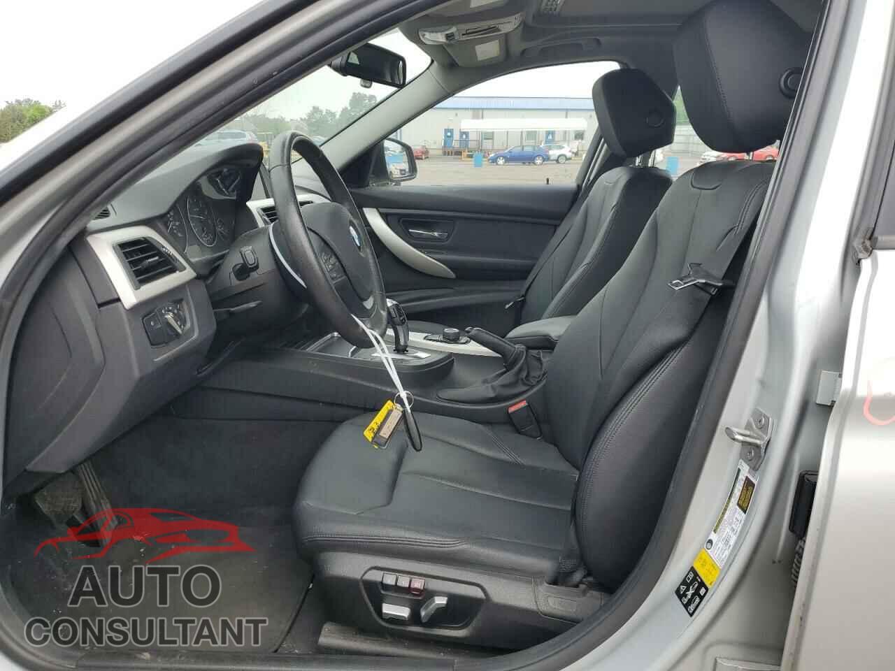 BMW 3 SERIES 2016 - WBA8E5G5XGNU20443