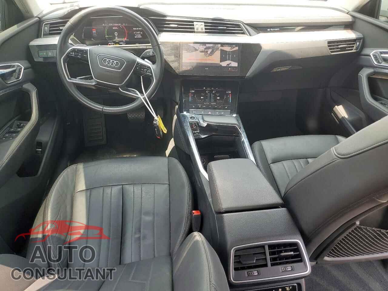 AUDI E-TRON 2022 - WA1AAAGEXNB007777