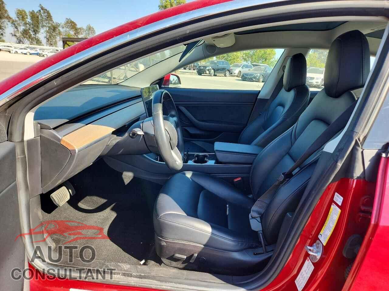 TESLA MODEL 3 2018 - 5YJ3E1EA5JF016705