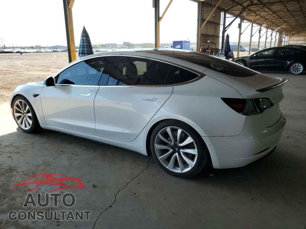 TESLA MODEL 3 2018 - 5YJ3E1EB7JF092497