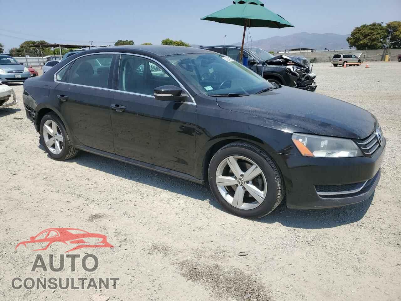 VOLKSWAGEN PASSAT 2014 - 1VWBP7A37EC003342