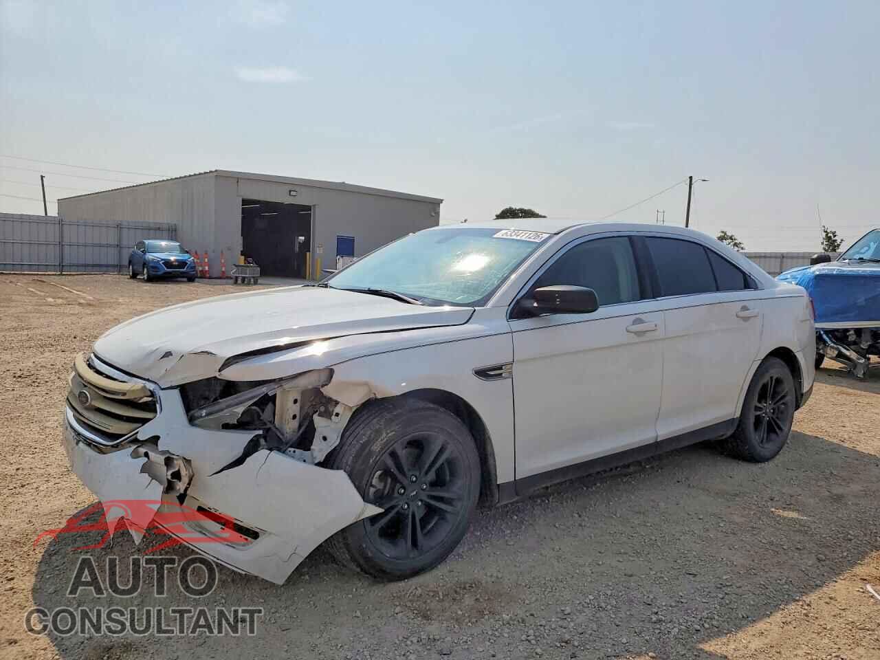 FORD TAURUS 2017 - 1FAHP2D8XHG139037
