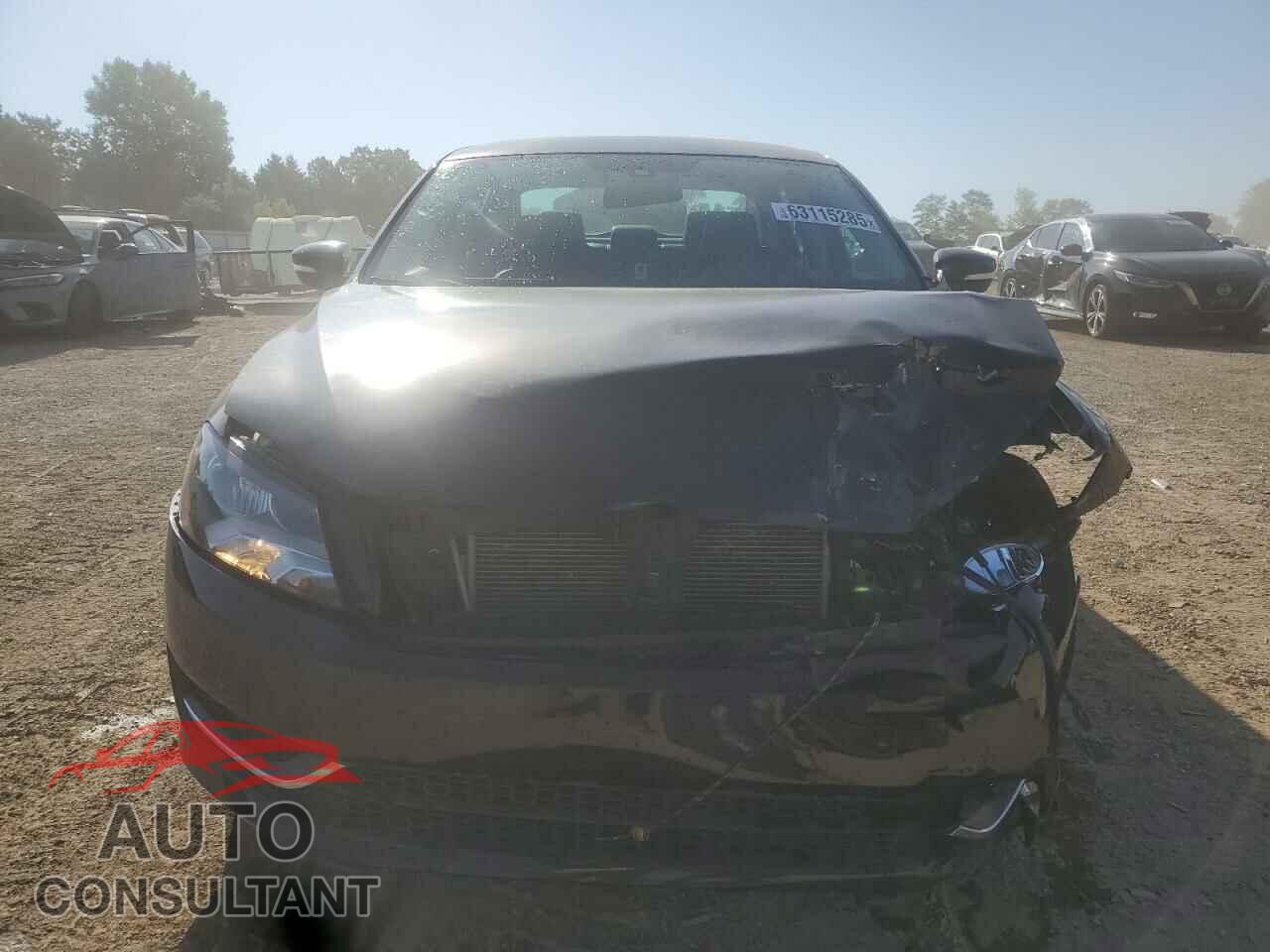 VOLKSWAGEN PASSAT 2014 - 1VWAH7A36EC009996
