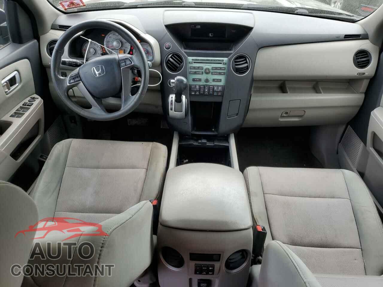 HONDA PILOT 2011 - 5FNYF4H46BB034352