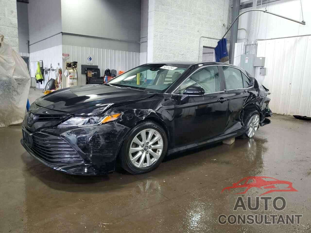 TOYOTA CAMRY 2018 - 4T1B11HK5JU004648