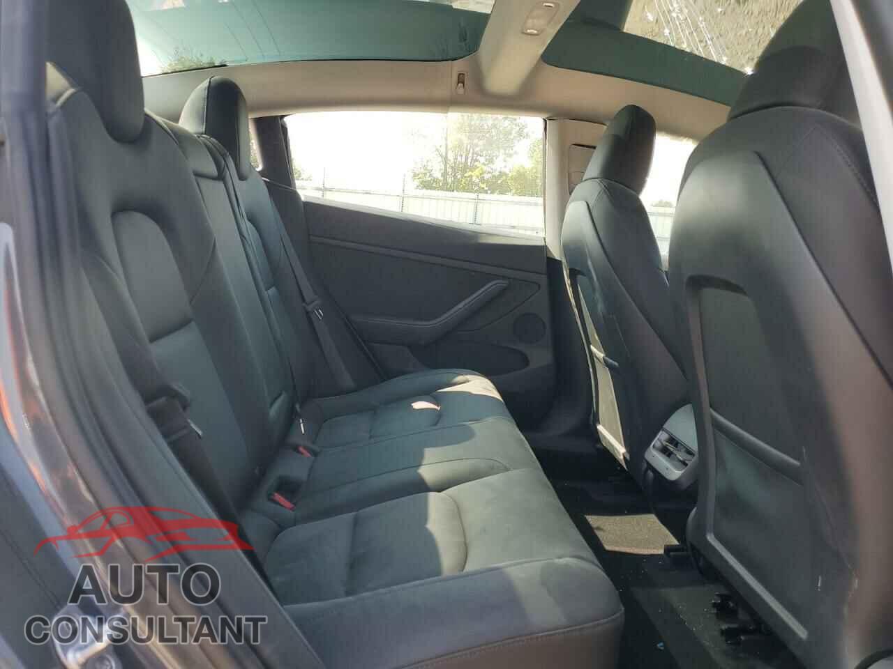 TESLA MODEL 3 2023 - 5YJ3E1EB8PF708121