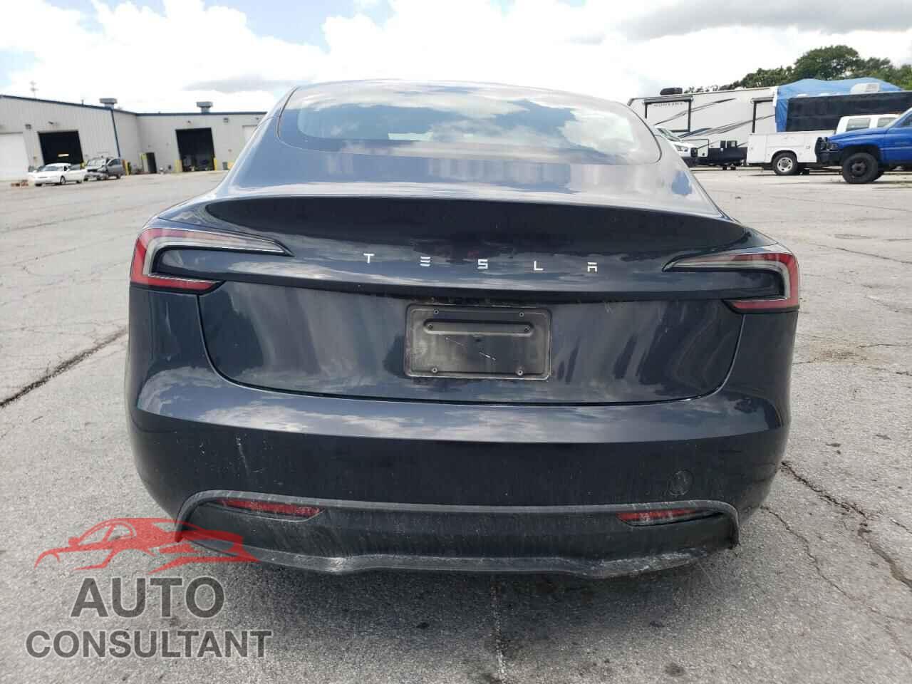 TESLA MODEL 3 2024 - 5YJ3E1EA1RF736482