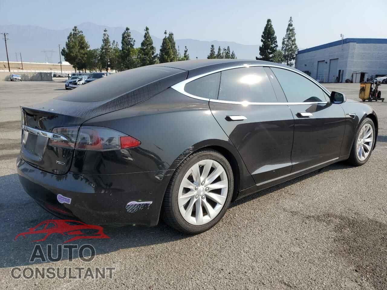 TESLA MODEL S 2018 - 5YJSA1E20JF281967