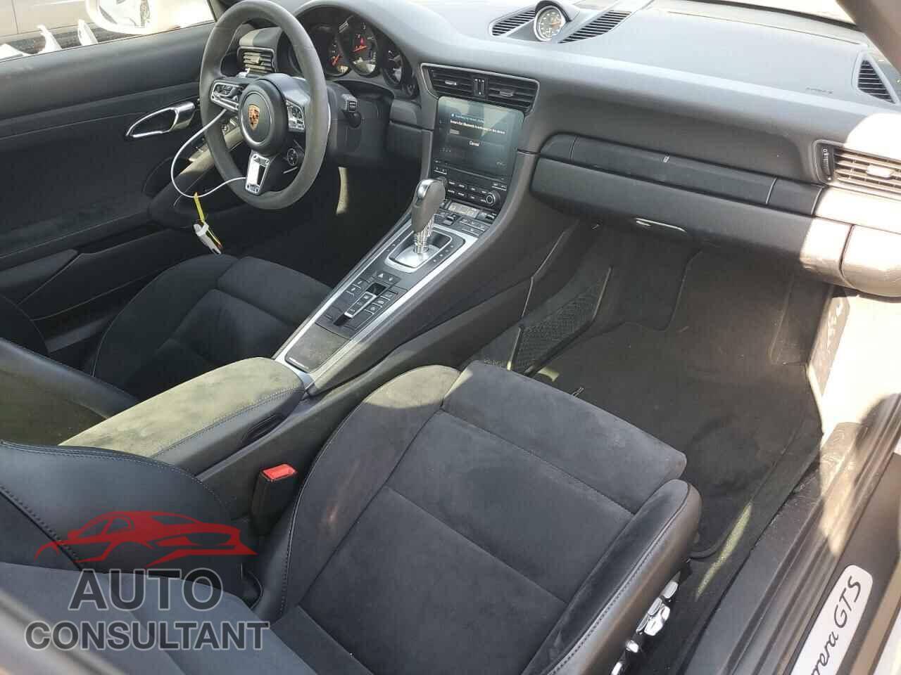 PORSCHE 911 2018 - WP0AB2A93JS122882