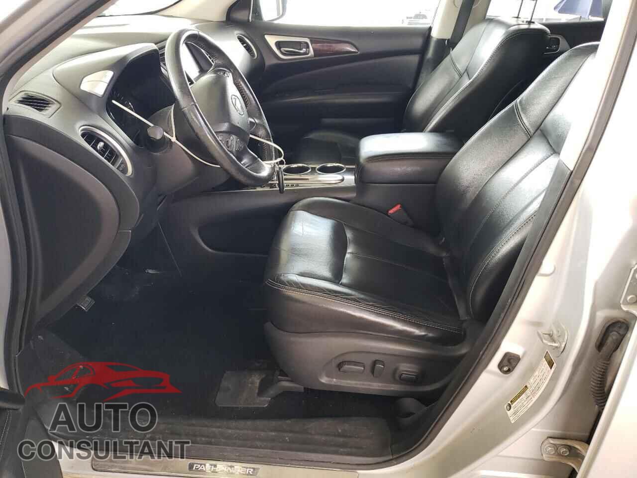 NISSAN PATHFINDER 2013 - 5N1AR2MN4DC610771