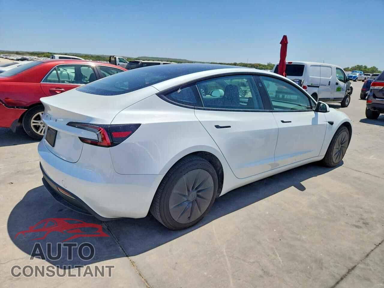 TESLA MODEL 3 2026 - 5YJ3E1EA3TF169957
