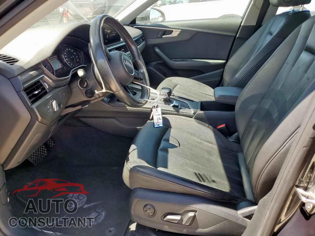 AUDI A4 2019 - WAUGMAF46KN006987