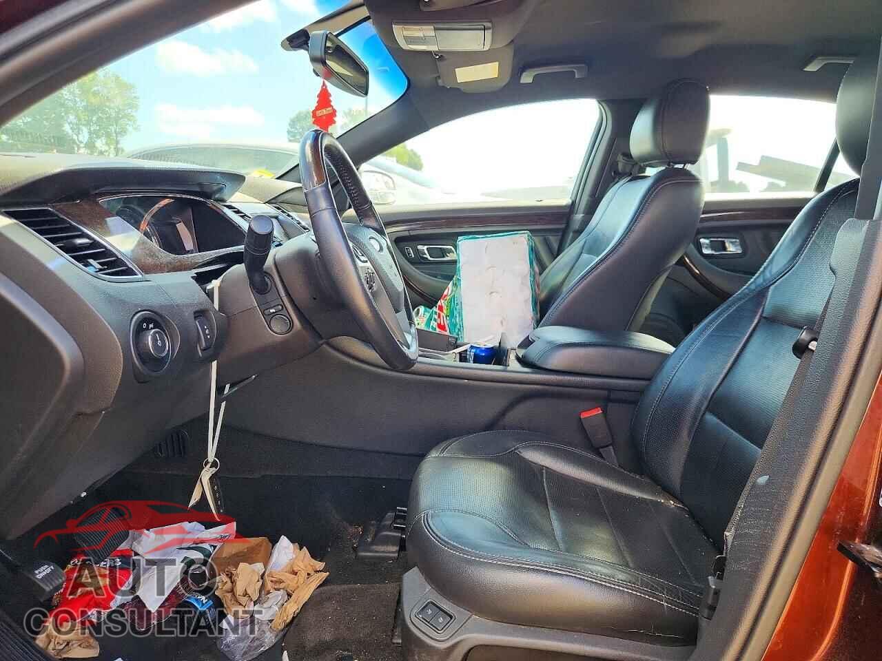 FORD TAURUS 2015 - 1FAHP2F85FG152076