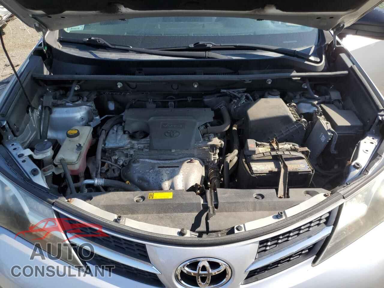TOYOTA RAV4 2013 - 2T3BFREV1DW100660