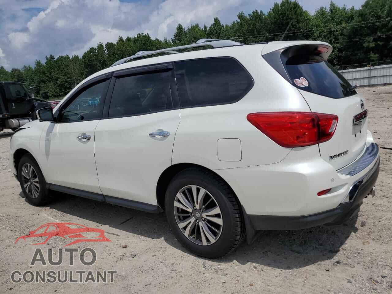 NISSAN PATHFINDER 2017 - 5N1DR2MM1HC904574