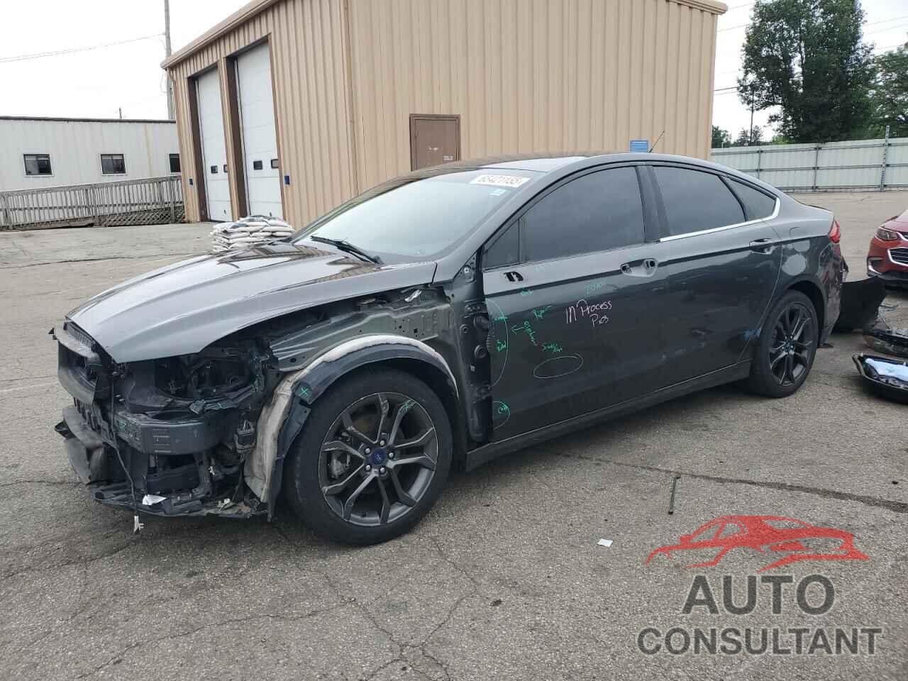 FORD FUSION 2018 - 3FA6P0G74JR245335