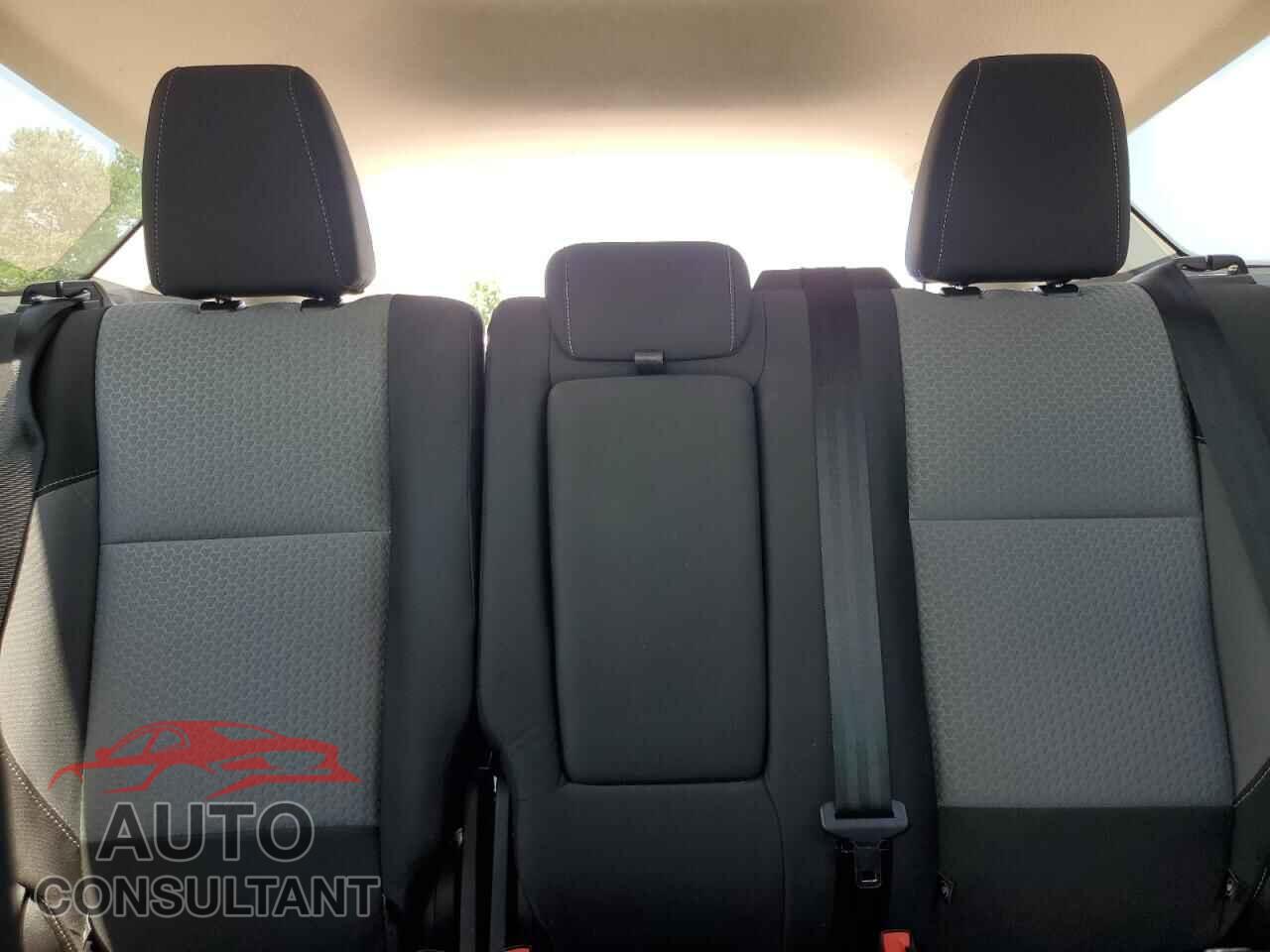 FORD ESCAPE 2017 - 1FMCU9GD1HUB99865