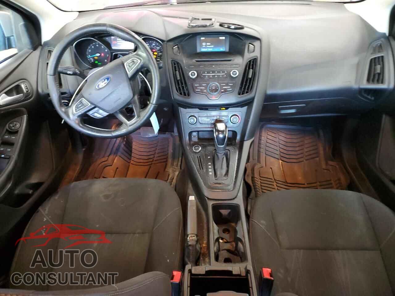 FORD FOCUS 2015 - 1FADP3F24FL357685